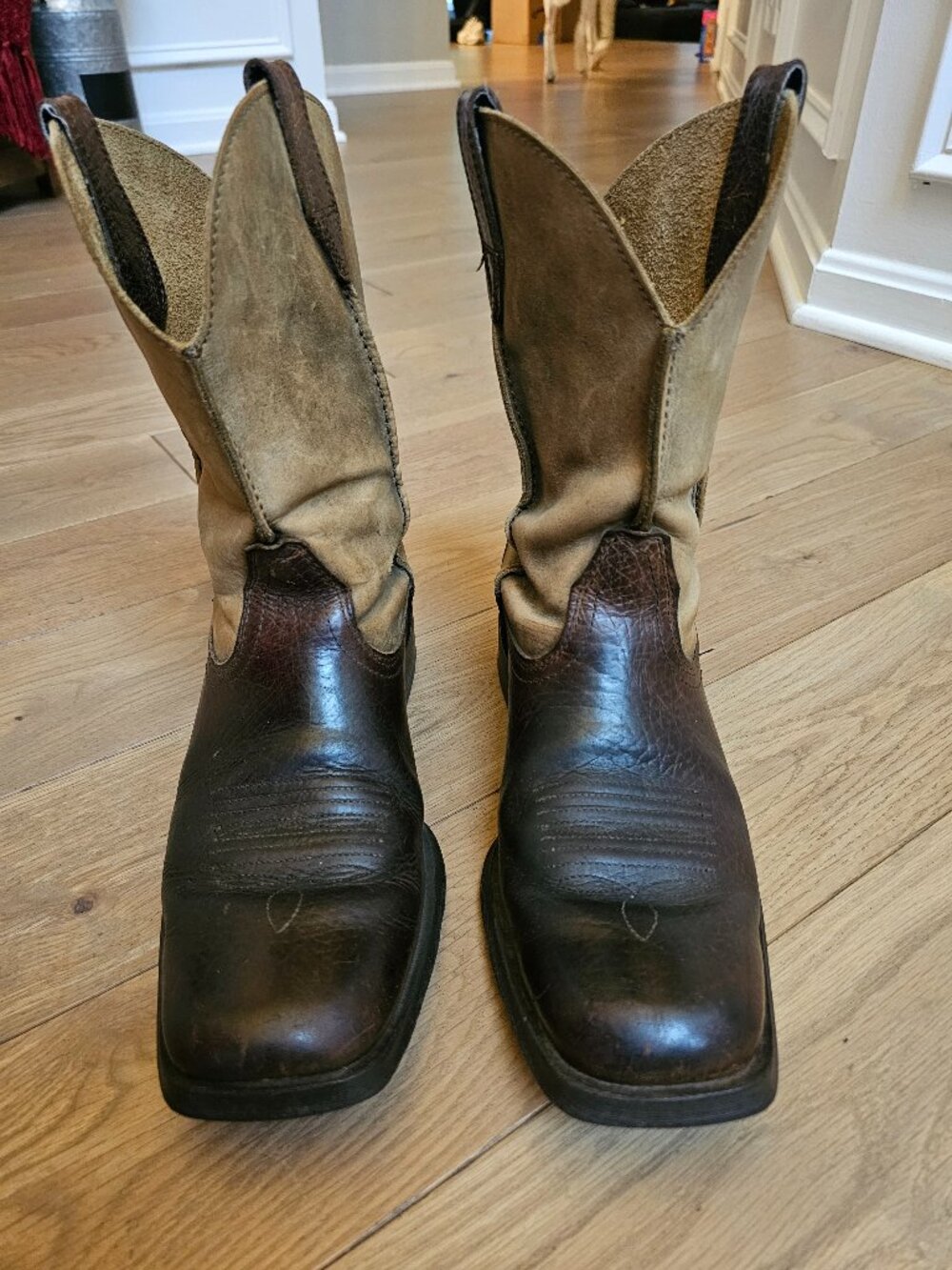Ariat Men's Distressed Leather Western Boots - Size 8D